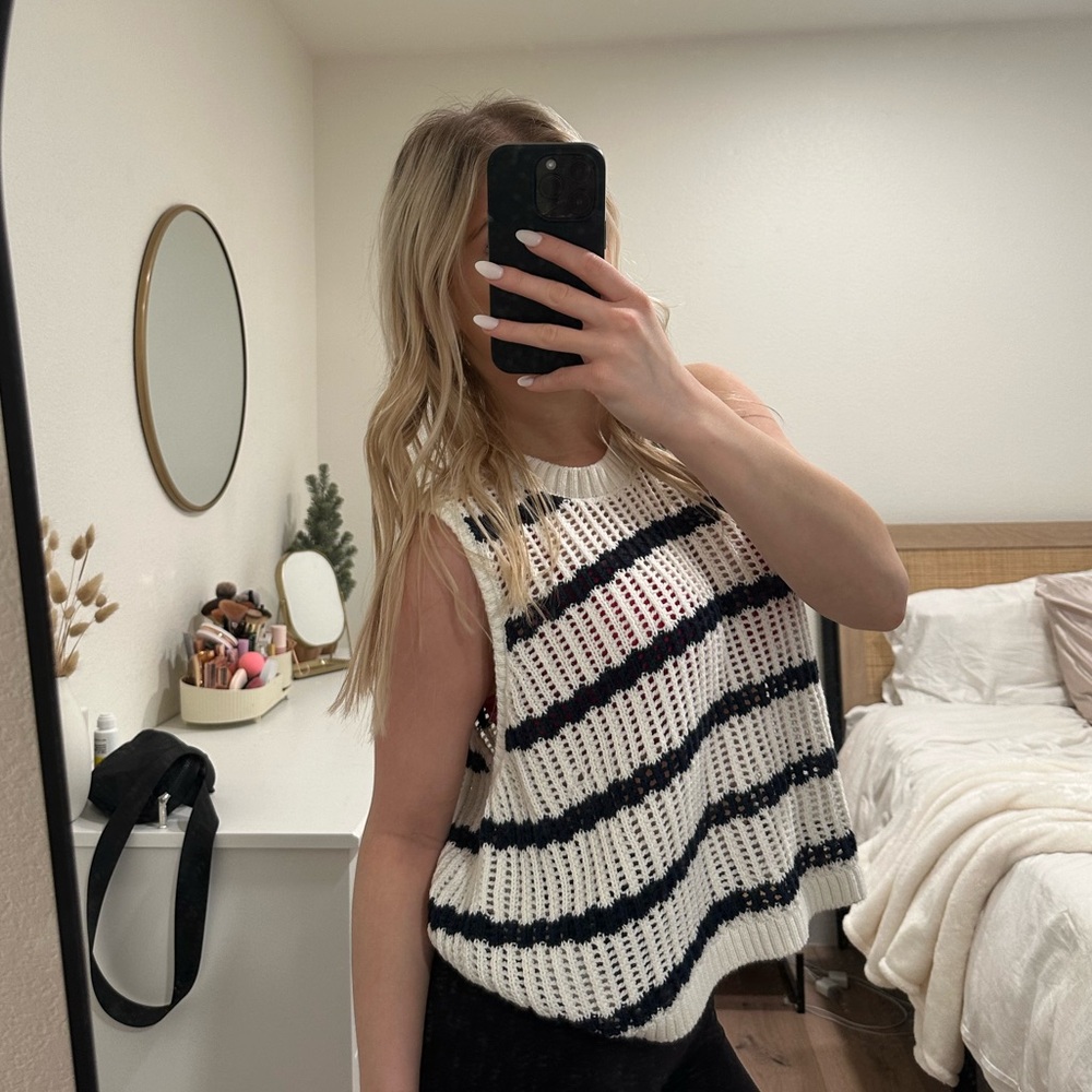 Hollister sweater vest SzL